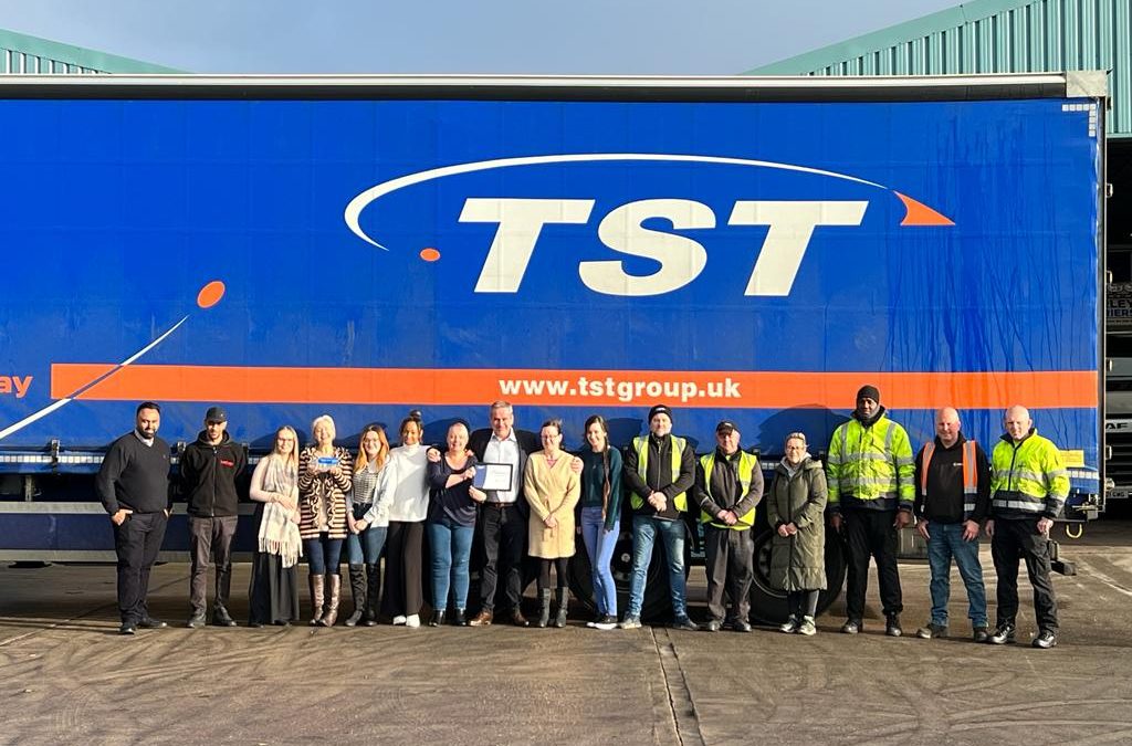 TST Express Receives 2022 Pallet-Track Platinum Award for Service Delivery